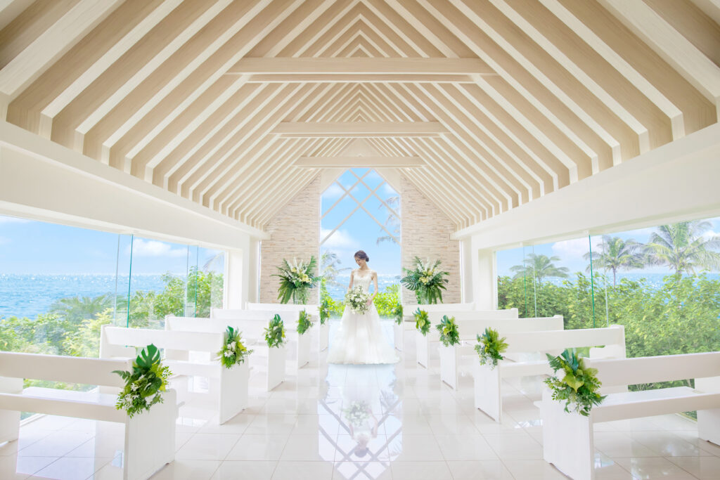 MOON BEACH WEDDING（ムーンビーチウェディング）のサムネイル
