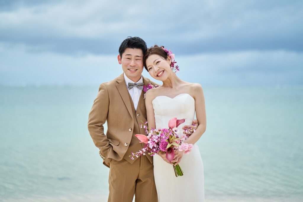 【7月撮影／沖縄本島ウエディングフォト】<br>MrJ. & Ms.Wのサムネイル