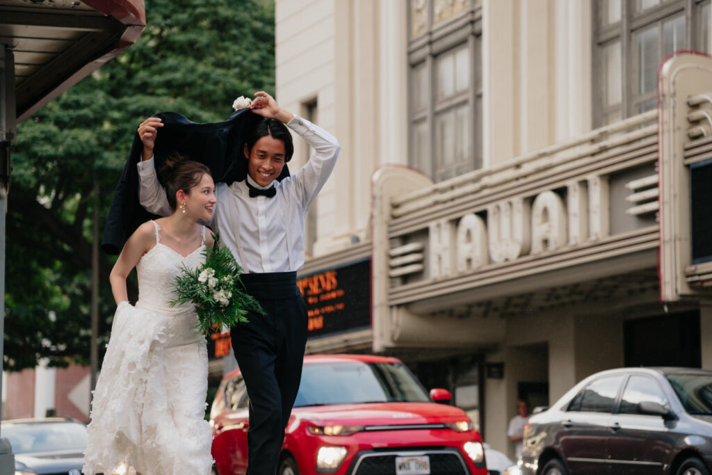 【ハワイ/ウェディングフォト】人気カメラマン指名可能！選べる２ロケーションプランプレミアムのサムネイル